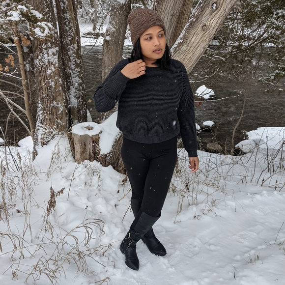 Cropped Grey Sweater - Picture 2 of 2